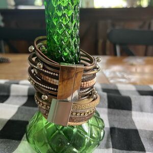 Chunky thick leather banded magnetic clasp bracelets